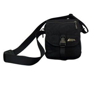 MEC Messenger Bag Outdoors Everyday Travel Vacation Hiking Adventure Crossbody